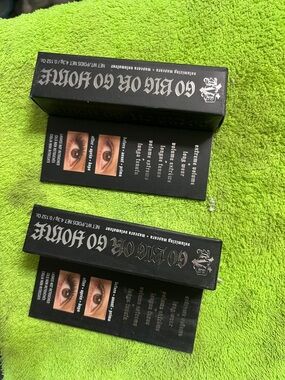 Kat Von D Go Big or Go Home Mascara - Black Packaging